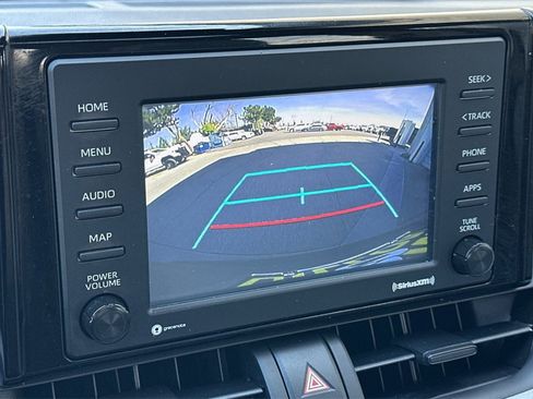 Used 2022 Toyota RAV4 XLE image 21