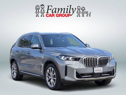 Used 2024 BMW X5 xDrive40i w/ Premium Package AWD/4WD image 2