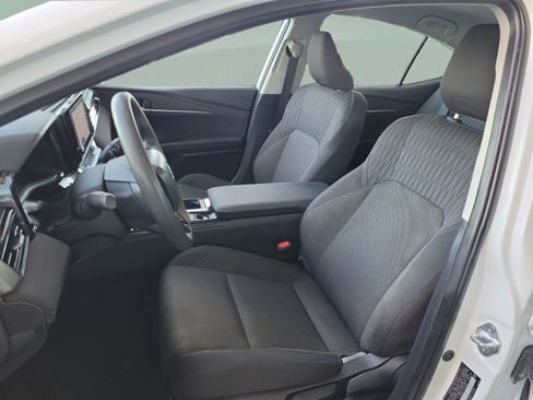 Used 2025 Toyota Camry LE FWD image 10