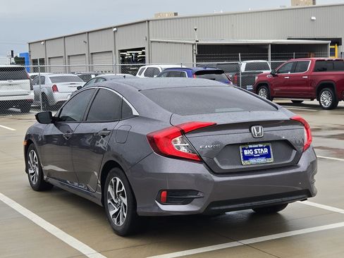 Used 2016 Honda Civic EX image 6