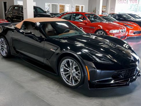 Used 2017 Chevrolet Corvette Z06 RWD image 6