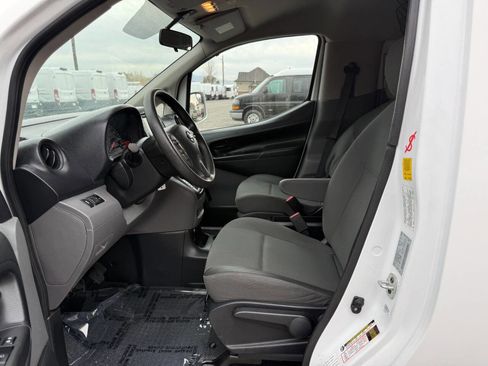 Used 2021 Nissan NV200 SV w/ Back Door Glass Package image 15