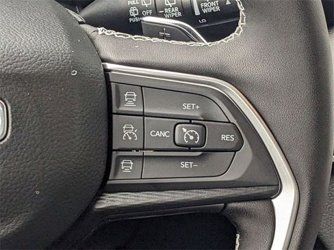 New 2025 Jeep Grand Cherokee L Altitude image 18