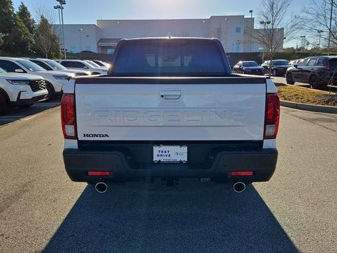 New 2026 Honda Ridgeline Black Edition image 5