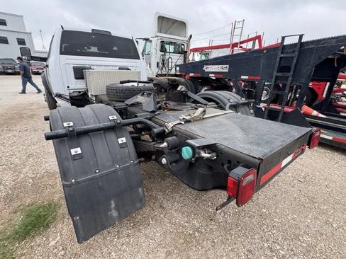 Used 2022 RAM 5500 Tradesman w/ Chrome Appearance Group AWD/4WD image 2