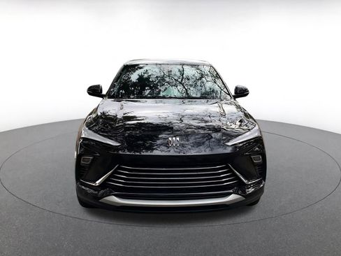 Used 2025 Buick Envista Preferred image 2