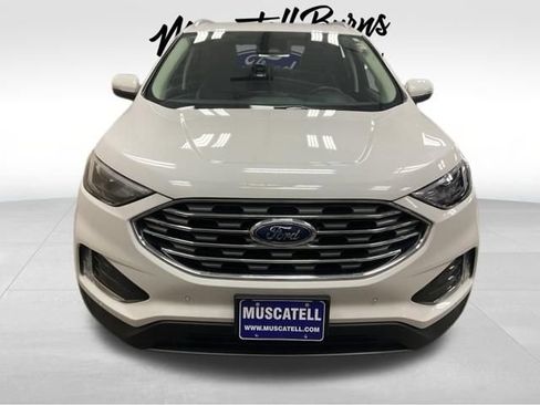 Used 2024 Ford Edge Titanium AWD/4WD image 2