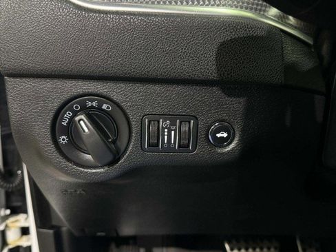 Used 2016 Dodge Charger SRT Hellcat w/ Harman/Kardon Audio Group image 30