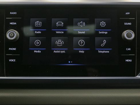 Certified 2022 Volkswagen Taos SE w/ Panoramic Sunroof Package image 29