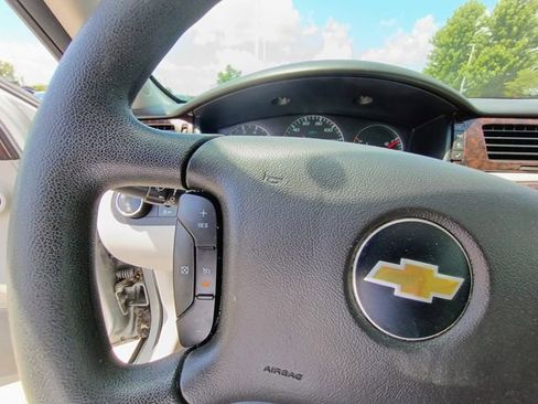 Used 2015 Chevrolet Impala LT w/ LT Sunroof Package FWD image 20