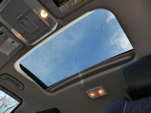 Used 2015 Toyota Tundra Platinum image 5