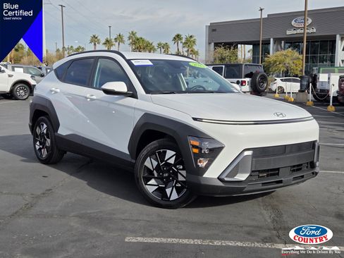 Used 2025 Hyundai Kona SEL image 1