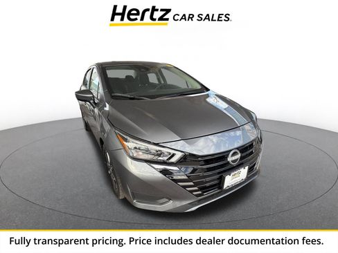 Used 2025 Nissan Versa SV FWD image 1