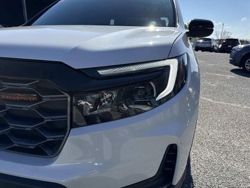 Used 2024 Honda Passport TrailSport image 9