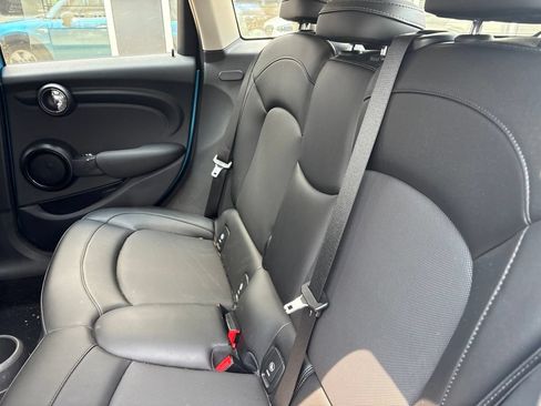 Used 2016 MINI Cooper 4-Door Hardtop FWD image 8