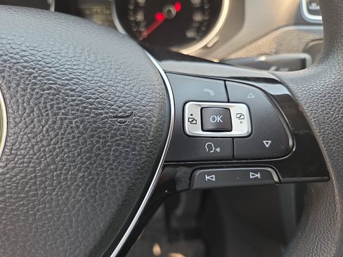 Used 2016 Volkswagen Jetta SE FWD image 27