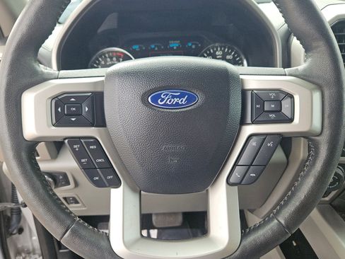 Used 2018 Ford F150 Lariat w/ Equipment Group 502A Luxury image 14