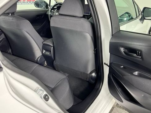 Used 2025 Toyota Corolla LE FWD image 25