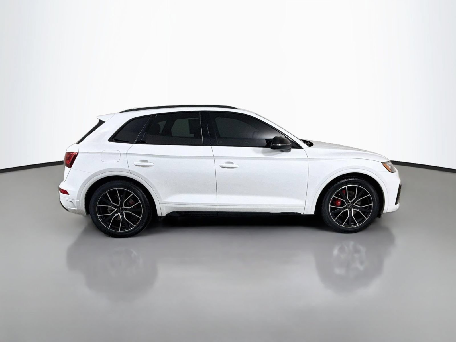 Certified 2023 Audi SQ5 Premium Plus w/ Premium Plus Package AWD/4WD image 8