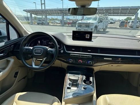 Used 2018 Audi Q7 3.0T Premium Plus AWD/4WD image 29