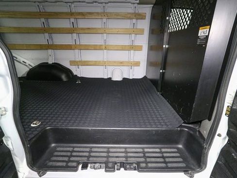 Used 2023 GMC Savana 2500 image 18