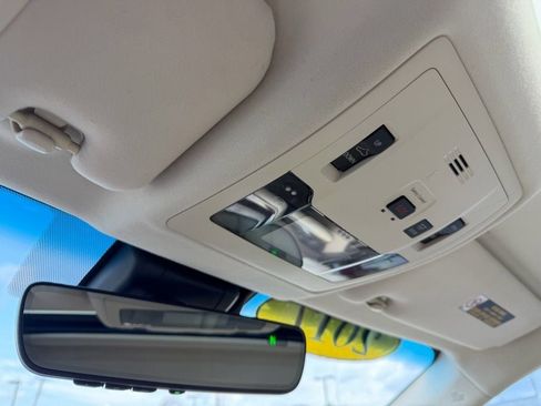 Used 2017 Lexus ES 350 w/ Premium Package image 43