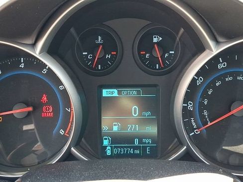 Used 2014 Chevrolet Cruze LT w/ Technology Package FWD image 21
