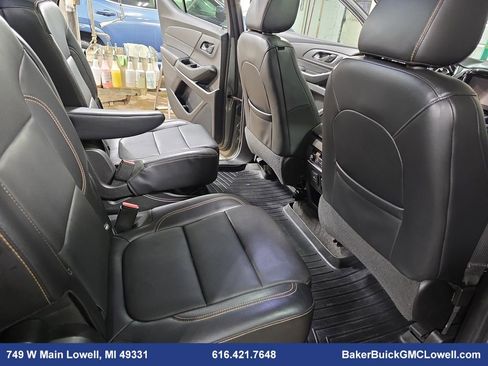 Used 2019 Chevrolet Traverse Premier w/ Driver Confidence II Package image 11