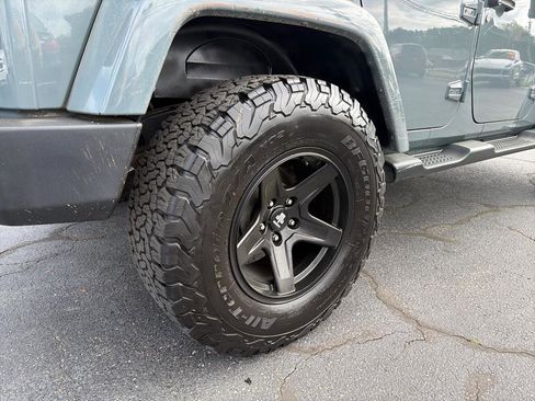 Used 2014 Jeep Wrangler Unlimited Sahara w/ Trailer Tow Group image 22