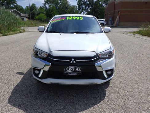 Used 2019 Mitsubishi Outlander Sport ES AWD/4WD image 4