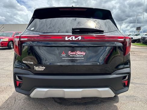 Used 2026 Kia Seltos LX FWD image 5