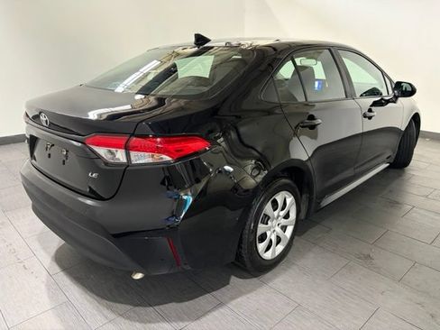 Used 2024 Toyota Corolla LE FWD image 5