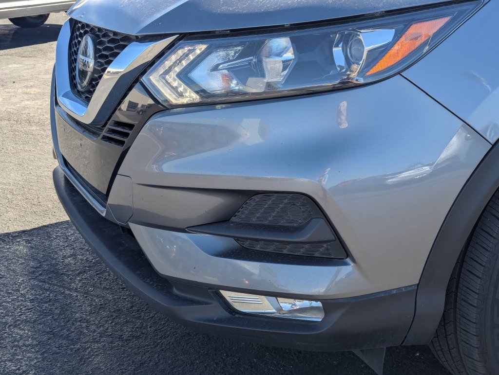 Used 2022 Nissan Rogue Sport SV w/ Technology Package AWD/4WD image 12