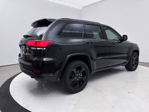 Used 2019 Jeep Grand Cherokee Laredo image 21