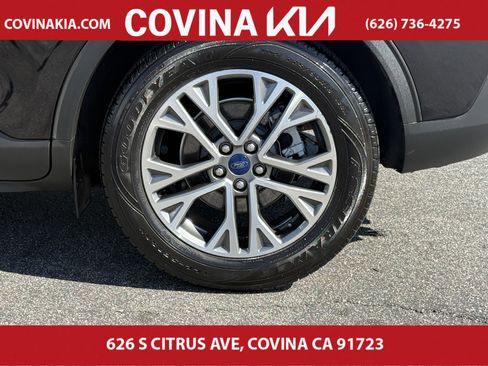 Used 2022 Ford Escape SEL w/ Technology Package image 11