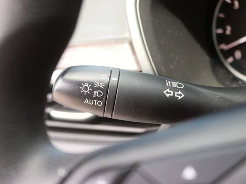 Used 2025 Nissan Altima 2.5 SV FWD image 23