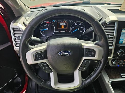 Used 2017 Ford F250 Lariat w/ Lariat Ultimate Package AWD/4WD image 21