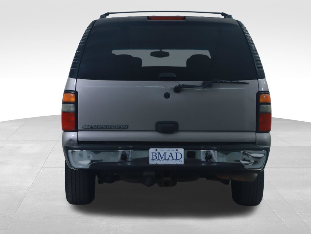 Used 2006 Chevrolet Suburban LS w/ Smart Select Package RWD image 11