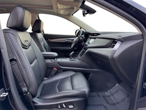 Used 2019 Cadillac XT5 Premium Luxury image 18