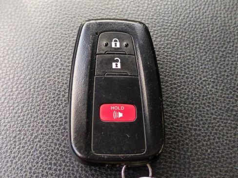 Used 2024 Toyota RAV4 XLE image 32