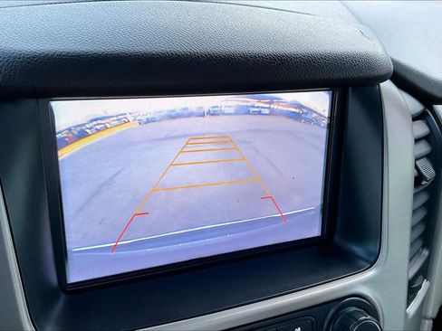 Used 2017 GMC Yukon Denali w/ Enhanced Security Package image 27