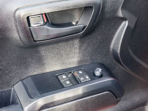 Used 2023 Toyota Tacoma SR image 21