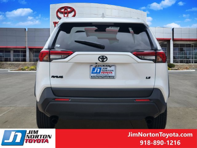 Used 2025 Toyota RAV4 LE FWD image 7