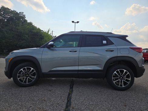 New 2026 Chevrolet TrailBlazer LT AWD/4WD image 12