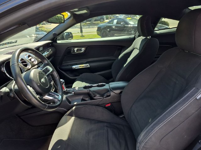 Used 2017 Ford Mustang GT w/ Black Accent Package RWD image 11