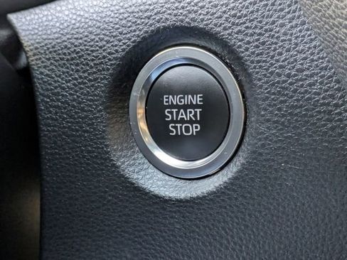 Certified 2025 Toyota Corolla SE image 18