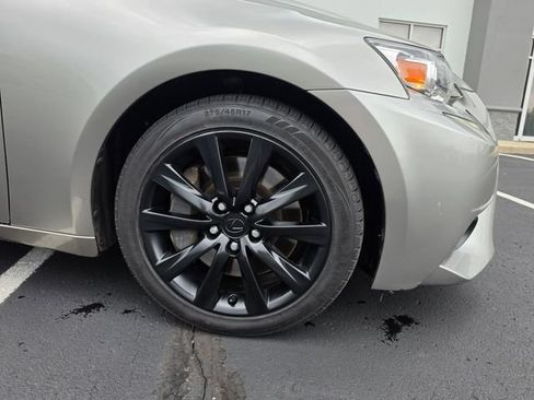 Used 2016 Lexus IS 200t RWD image 4