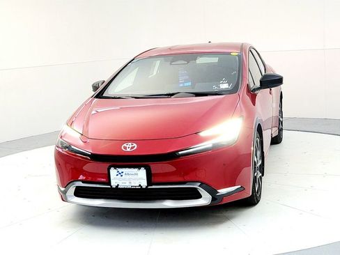 New 2026 Toyota Prius Plug-In Hybrid FWD image 8