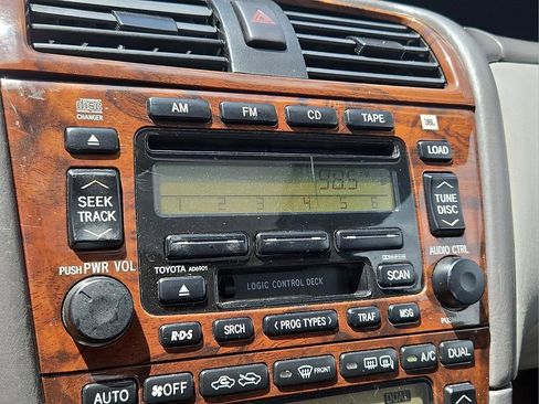 Used 2004 Toyota Avalon XL FWD image 23
