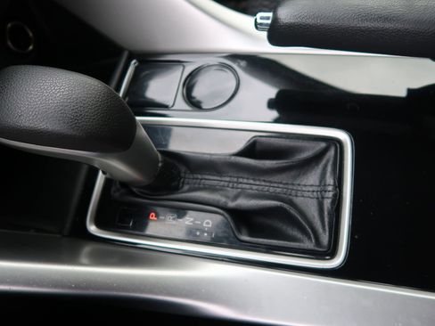 Used 2019 Mitsubishi Eclipse Cross ES image 31